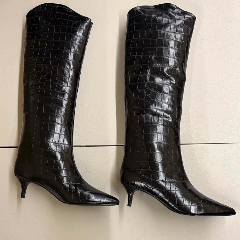 SCHUTZ Black Croc-Embossed Heeled Boots